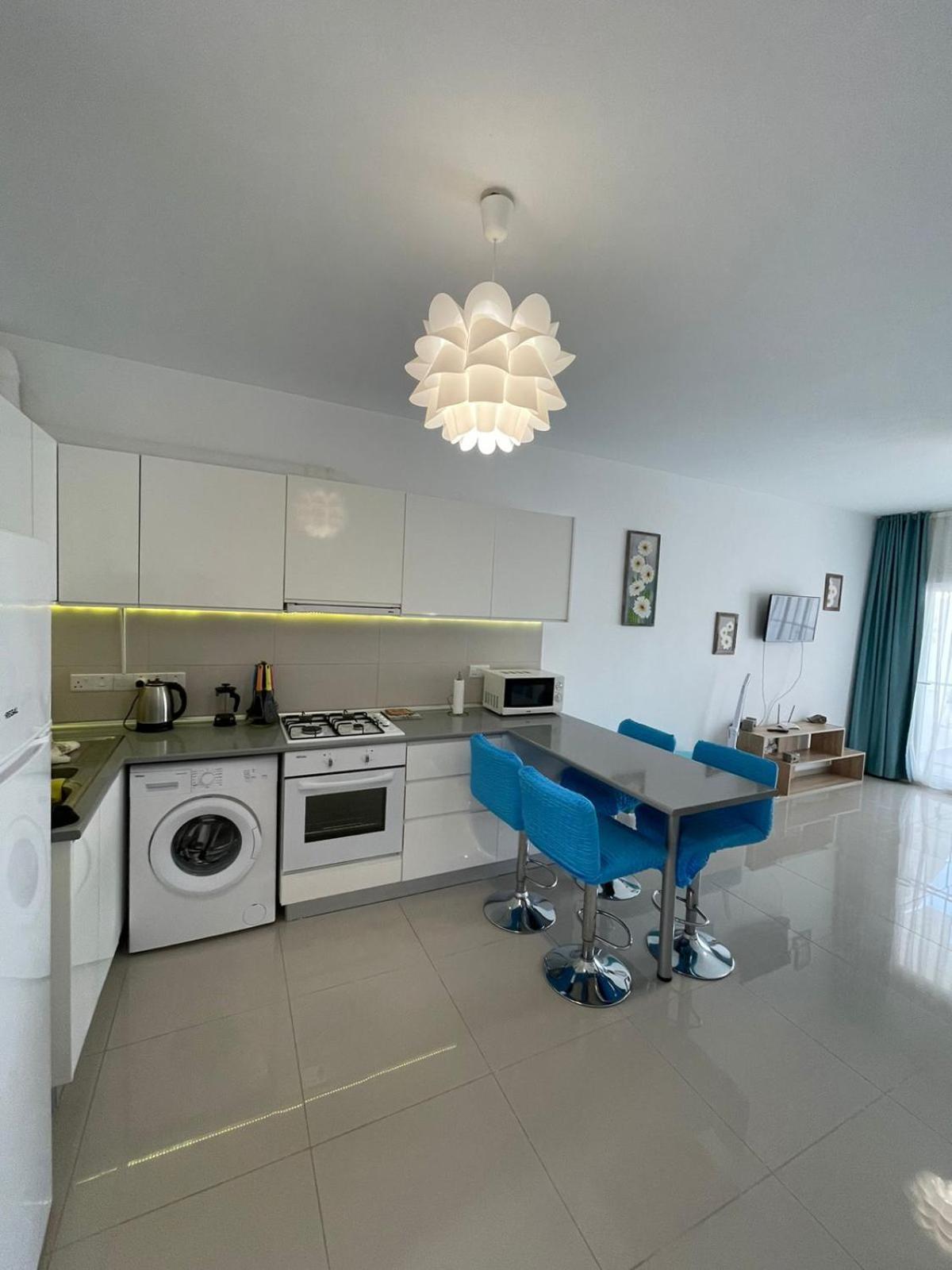 Trikomo Blue Apartment In 5* Ceasar Resort מראה חיצוני תמונה