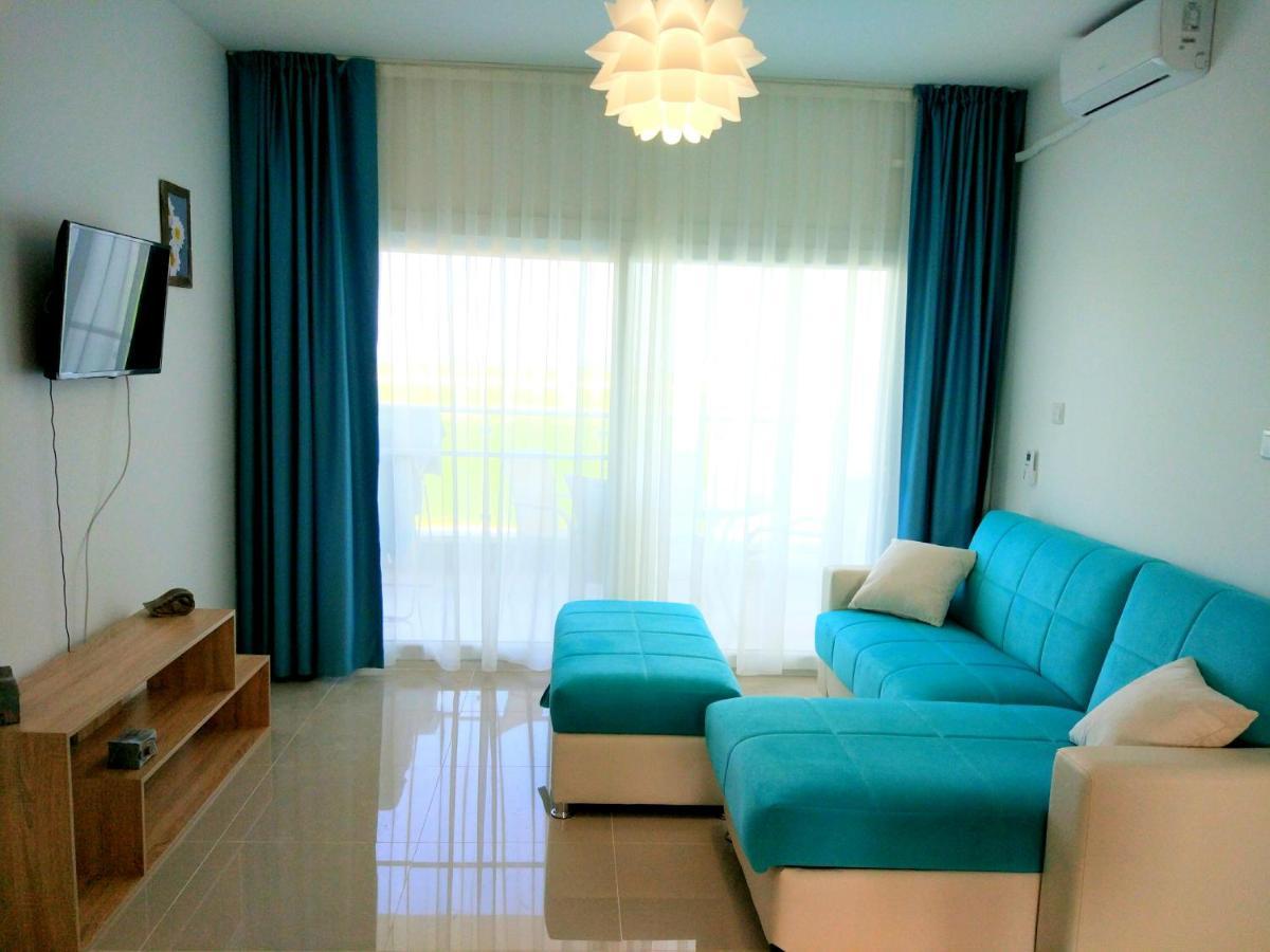 Trikomo Blue Apartment In 5* Ceasar Resort מראה חיצוני תמונה